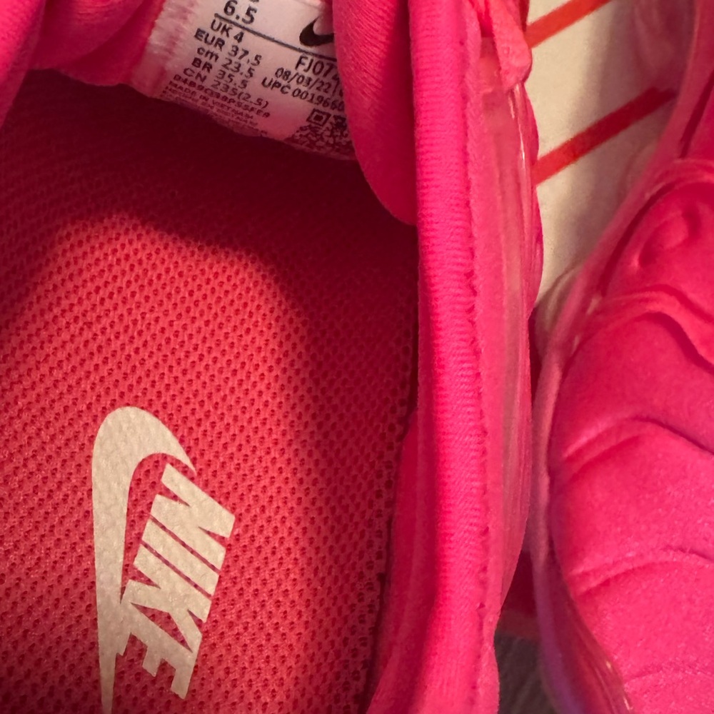 Nike Hyper Pink Vapormax Plus - image 4